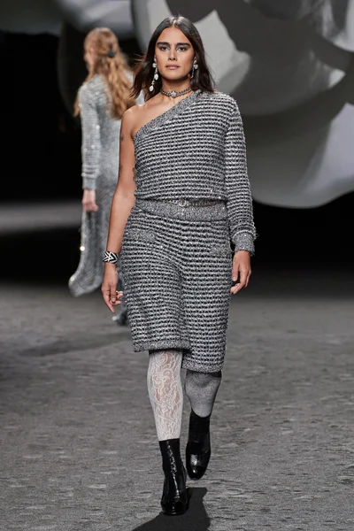 Look 35